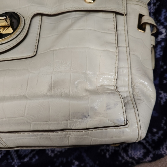 Coach Peyton Leather Handbag Satchel -- Patent in Ivory Cream - Picture 9 of 11